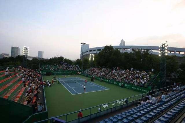 感到无比幸 感到无比幸